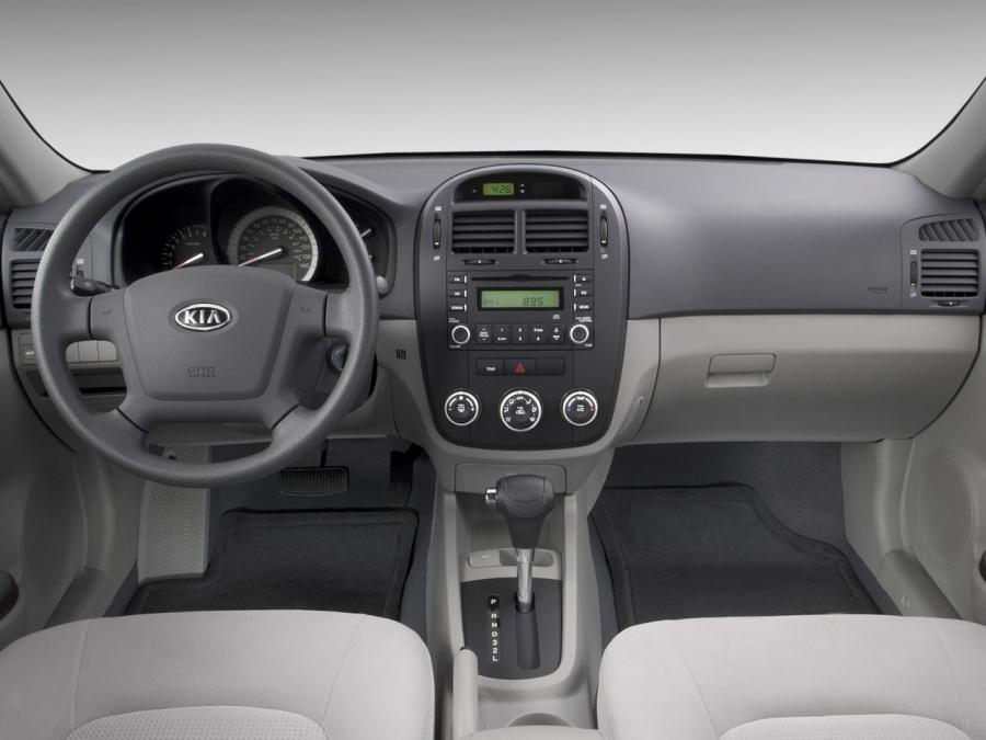  Kia Spectra 2004 года  (фото 11 из 28)